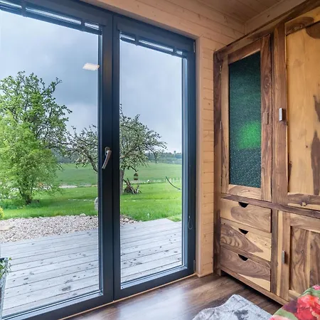 Campingplads Luxusni V Raji & Romanticky Posed S Vyhledem Na Trosky Ujezd pod Troskami